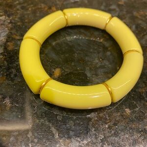 Taylor Shaye Yellow Beaded Beacelet